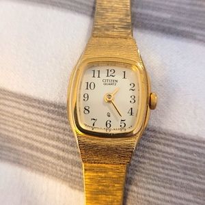 Ladies Citizen quartz gold watch
